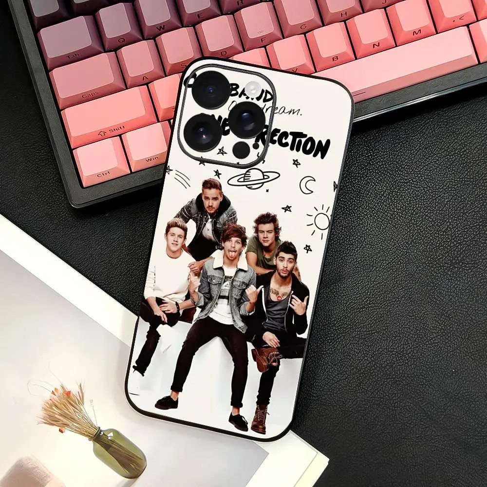 TP-1 Band O-One Direction Ốp Lưng Điện Thoại IPhone 17 16 15 14 13 12 11 Pro Max Plus Mini Đen Mờ Vỏ Mềm Funda