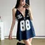 Áo liền quần form rộng cổ V, họa tiết in hình, tạo dáng slim-fit - Khuyến mãi đặc biệt