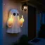 HFTOY 3D Ngón Giữa Ma Dễ Thương Đèn Ngủ Halloween Nhựa Ma Các Bức Tượng Nhỏ Ngộ nghĩnh Dễ Thương Cho Gia Đình Quà Tặng Prank 2025 Đồ Trang Trí Halloween ~