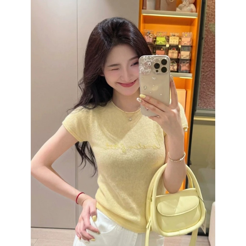 SUXI Áo thun ngắn tay chữ màu trơn nhẹ nhàng dành cho nữ mùa hè mới 260506