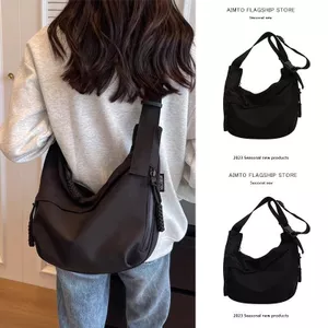 Túi Bánh Bao Nữ Phong Cách Mới Thể Thao Giải Trí Vải Oxford Túi Đeo Vai Phù Hợp Với Du Lịch Xuyên Cơ Thể Lớn Túi Lưỡi Liềm