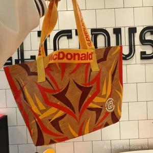Đồng thời mát mẻ của McDonald 's Đồng thương hiệu Edison Chen Cùng phong cách Túi Tote đeo vai Di động Thân thiện với môi trường Mua sắm Du