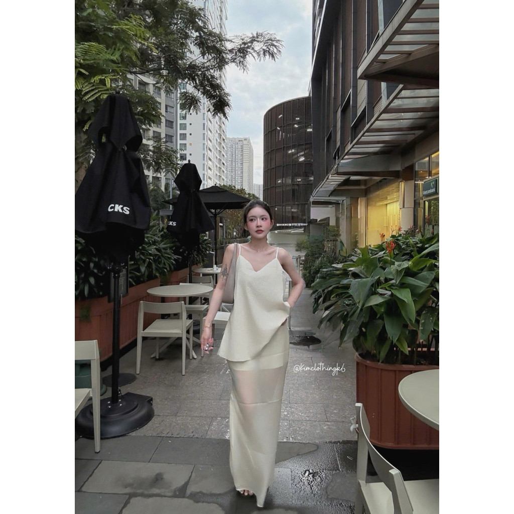 Set 3 chi tiết : áo linen hai dây form suông đính nút bọc sau + quần short linen + chân váy tơ mềm MyaHouse