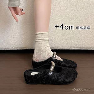 Mùa hè Phong Cách Mới Giày Đậu Hà Lan Bên Trong Tăng Chiều Cao Nửa Dép Giày Mẹ Thông Thường