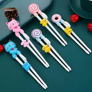 TRTR Home Party Hoạt Hình Dễ Thương Đầu Động Vật Chopstis Nhựa Thân Thiện Với Môi Trường Trẻ Em Ăn Huấn Luyện Bé Học Chopstis VN