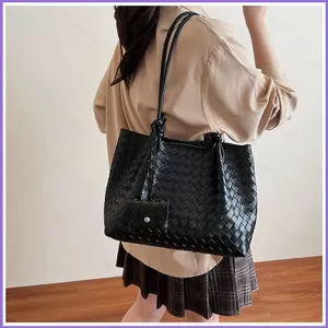 SQ11 Túi tote cổ điển dung tích lớn dành cho nữ Túi đeo vai dệt thời trang mới Túi thích hợp cao cấp