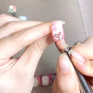 【Roshy】Dụng cụ trang trí móng tay hình mắt mèo nam châm đựng sơn móng tay. nam châm đa năng hình trái tim
