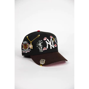 Mũ Snapback 9Fifty New York Yankees màu đen/nâu, thiết kế City of Angels và huy hiệu vô địch World Series 2000 - Không kèm phụ kiện