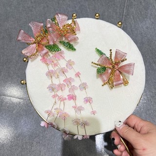 Mũ cô dâu handmade với tua rua, phụ kiện hoàn hảo cho ngày trọng đại
