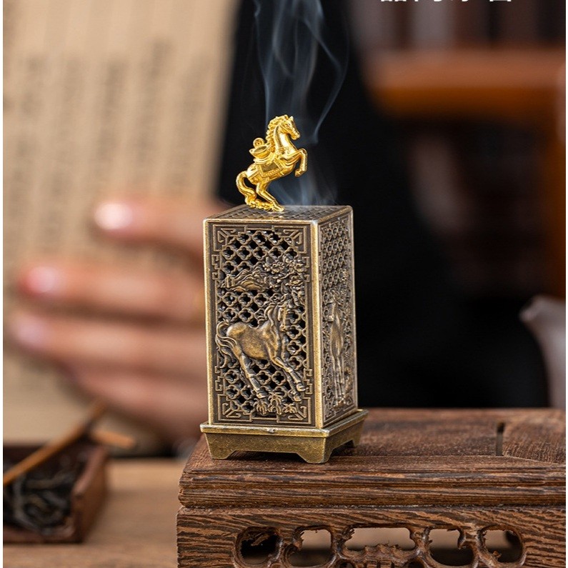 LƯ HƯƠNG ĐỐT TRẦM BẰNG HỢP KIM ĐỒNG CỠ BÉ CHẠM HÌNH MÃ ĐÁO THÀNH CÔNG TINH XẢO