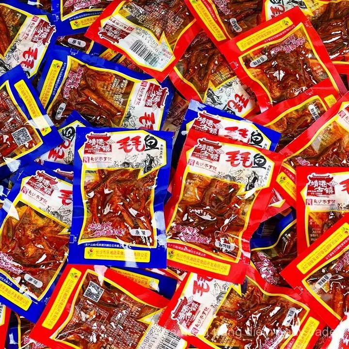 Đồ ăn vặt cá nhỏ cay của phố cổ Jinggang, đồ ăn vặt cá khô cay, đồ ăn vặt ký túc xá, đóng gói riêng từng hộp.