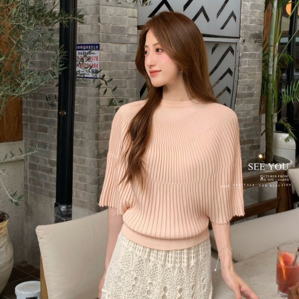 Áo sơ mi mỏng ôm body phong cách mới cho mùa hè, sang trọng và thời thượng