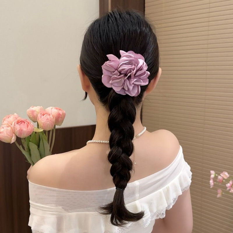 Băng đô hoa hồng ba chiều, phụ kiện tóc đơn giản cho ngày lễ
