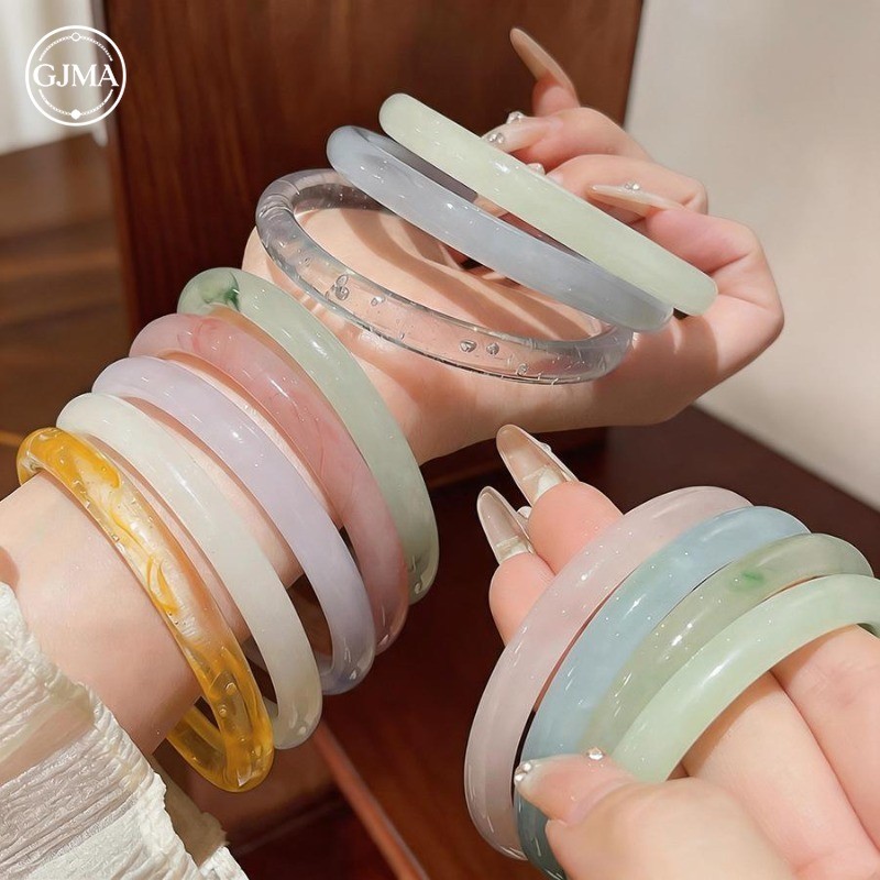 Vòng tay giả ngọc bích mới mùa hè, Phụ kiện thời trang và đơn giản dành cho nữ, Thích hợp để mặc hàng ngày