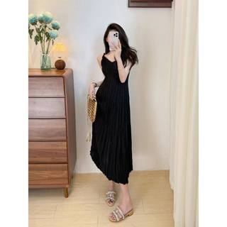 Miyake Xếp Ly 2026 Phong Cách Mới Kỳ Nghỉ Phong Cách Văn Học Đơn Giản Màu Trơn Sling Cổ Tích Đầm