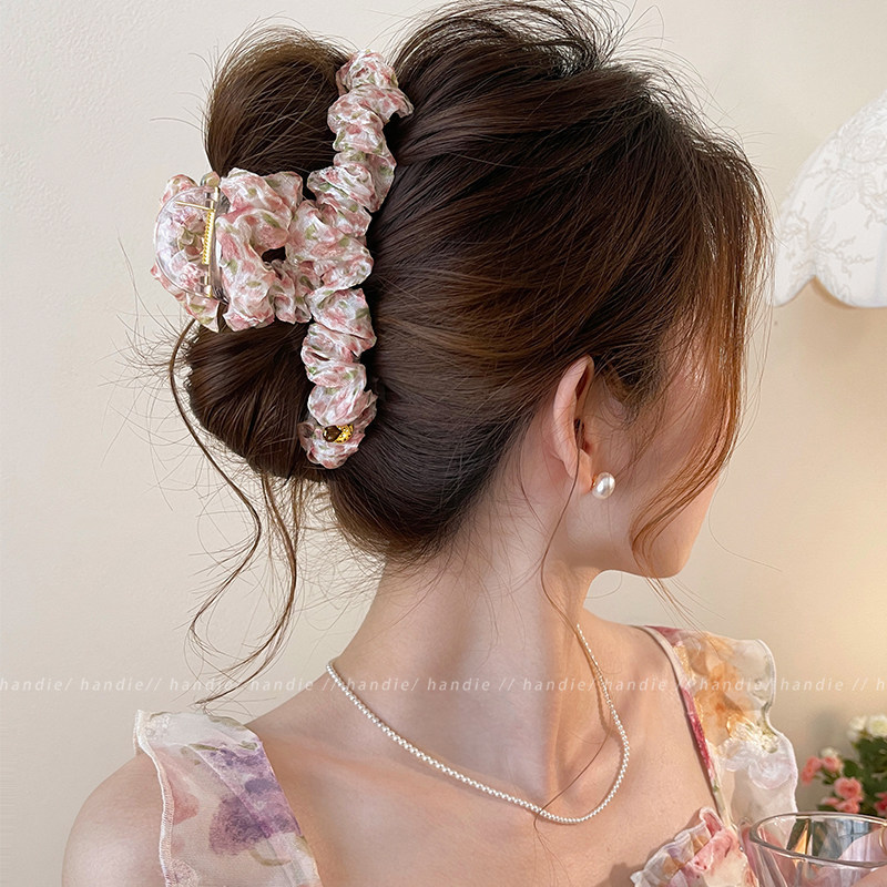 Kẹp tóc xếp ly hoa nữ phong cách mới cao cấp với thiết kế độc đáo như cảm giác tóc cá mập
