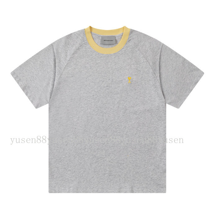 Sản phẩm mới: Áo cotton cổ tròn tay ngắn thiết kế raglan với họa tiết trái tim đáng yêu