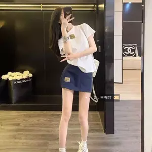 Bộ đồ hai mảnh cotton nguyên chất dành cho nữ, áo thun trắng thêu chữ và váy chữ A ngắn tay, phù hợp mùa hè