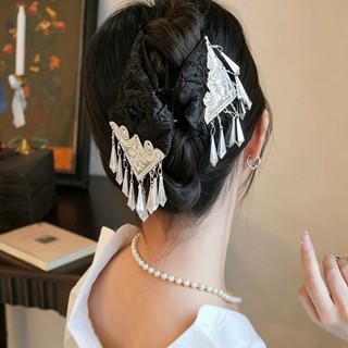 1 chiếc kẹp mũ trùm đầu tinh tế phong cách dân tộc