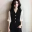 Mùa xuân thu 2026 Plus Size Quần áo nữ nhẹ nhàng Tính khí sang trọng Áo sơ mi khâu cổ chữ V cao cấp sang trọng đẹp thanh lịch hàng đầu dành cho nữ