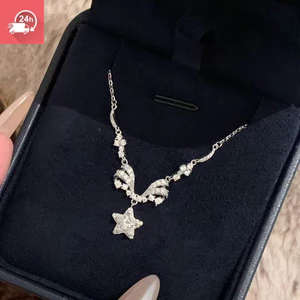 Tính khí thời trang ngôi sao mát mẻ đính nơ kim cương mặt dây chuyền màu trắng cá tính đa năng vòng cổ nữ