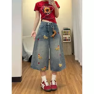 Mùa hè 2026 Phong cách mới thêu cổ điển Denim Hot Girl cạp cao dáng rộng dáng rộng dáng rộng Quần crop ống rộng phiên bản Hàn Quốc dành cho nữ