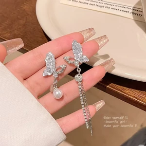 Bông tai bạc S925 phong cách tua rua bất đối xứng, đá pha lê và ngọc trai màu xanh, phù hợp cho mùa xuân hè.