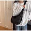 Túi Bánh Bao Nữ Phong Cách Mới Thể Thao Giải Trí Vải Oxford Túi Đeo Vai Phù Hợp Với Du Lịch Xuyên Cơ Thể Lớn Túi Lưỡi Liềm