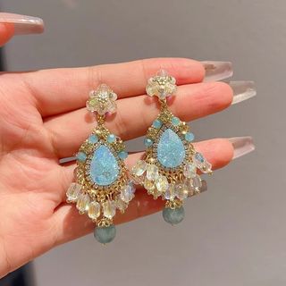 Bông tai tua rua đính cườm sang trọng nhẹ nhàng sang trọng sang trọng Bông tai dài mỏng hơn Bông tai thời trang Niche Nữ Phong cách mới Kỳ nghỉ [Giao hàng vào ngày 15 tháng 5]