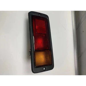 Pajero V31 V32 V33 V43 Cheetah Raiders Black King Kong Đèn cản sau Đèn sương mù phía sau Đèn cản sau Đèn phanh sau (không bao gồm bóng đèn