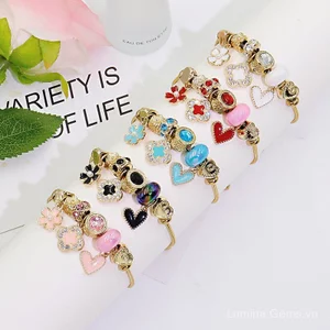 Pan Phong Cách Kim Cương Đính Kim Cương Bốn Lá Mặt Dây Chuyền Vòng Tay Nữ Ánh Sáng Sang Trọng Niche Hoa Tình Yêu Vẽ Dây Kéo Vòng Tay Trang Sức