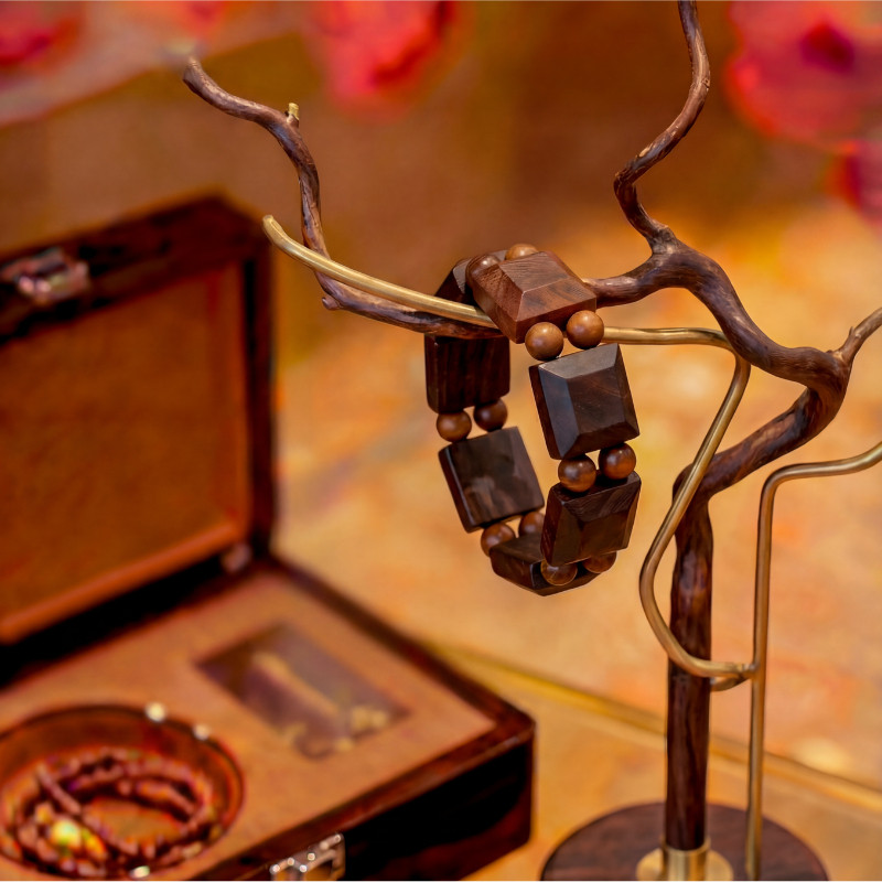Vòng tay gỗ Ngọc Am bản lắc hương thơm nồng  mang lại may mắn và tài lộc 𝐬𝐡𝐚𝐧𝐠𝐡𝐚𝐢 𝐬𝐭𝐨𝐫𝐞.