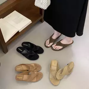 TT 2026 Mùa Xuân Hè Sản Phẩm Mới Cánh Hoa Gót Chân Lật Đinh Tán Da Lộn Dép Lật