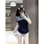 Áo thun nữ ngắn tay hai mảnh giả màu đen Mùa hè 2026 Phong cách mới fhk Chic Hàng hóa châu Âu cao cấp Áo ngắn mặc dạo phố dành cho nữ