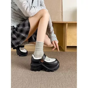 Giày Tăng Chiều Cao Đế Dày Giày Nhỏ Người Đơn Nữ Phong Cách Mới Xuân Thu Phù Hợp Với Giày Da Nhỏ Niche Cao Gót