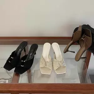 TT Flip-Flops Mũi Vuông Cao Gót Khóa Kim Loại Dép Nữ Phù Hợp Với Trượt Tuyết
