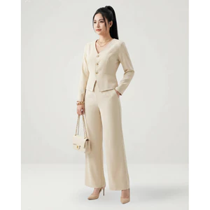 Set Bộ Vest Nữ Cổ V Sâu Cài Cúc Tay Dài Màu Kem Gồm Ao Blazer và Quần Tây, Kiểu Dáng Công Sở/Đi lLàm