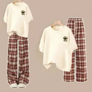 Bộ quần kẻ caro đỏ dài + và áo phông hình cún xinh xắn - in hình nhỏ xinh -chang3158