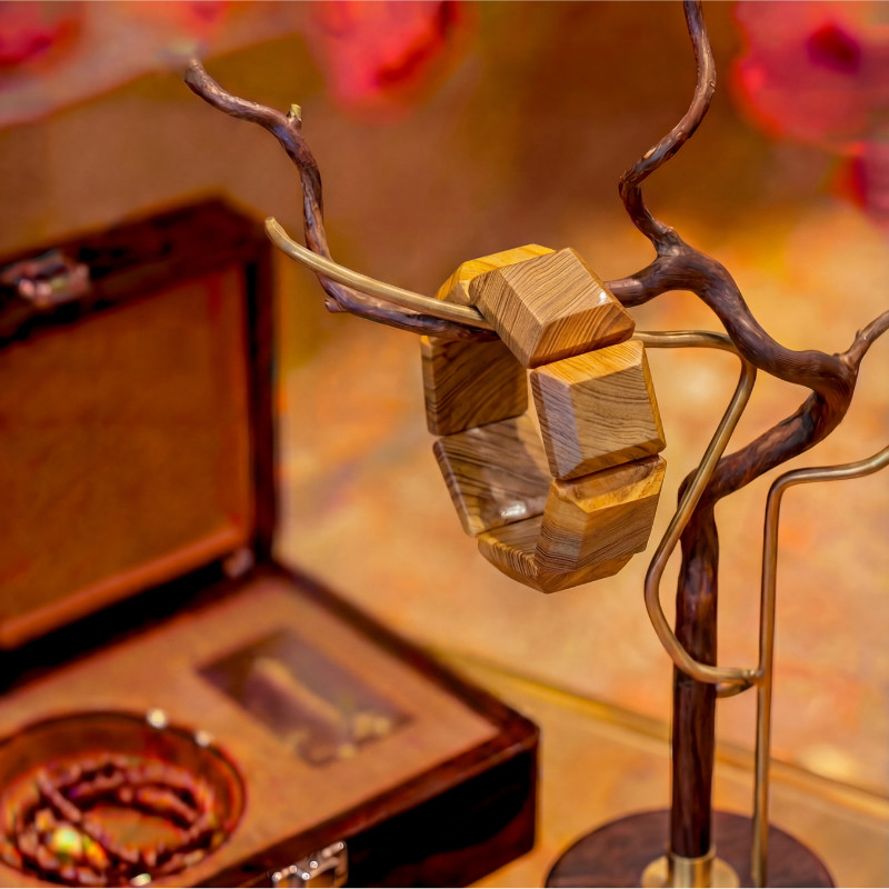 Vòng tay gỗ Bách Xanh bản lắc hương thơm tự nhiên mang lại may mắn và bình an 𝐬𝐡𝐚𝐧𝐠𝐡𝐚𝐢 𝐬𝐭𝐨𝐫𝐞