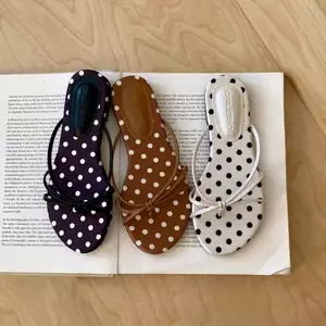 TT Phiên Bản Hàn Quốc Da Thật Chính Hãng Chấm Bi Flip-Flops Nữ Mùa Hè Đế Bằng Giày Đi Biển Kỳ Nghỉ Dép Thường Ngày Dép Gia Đình