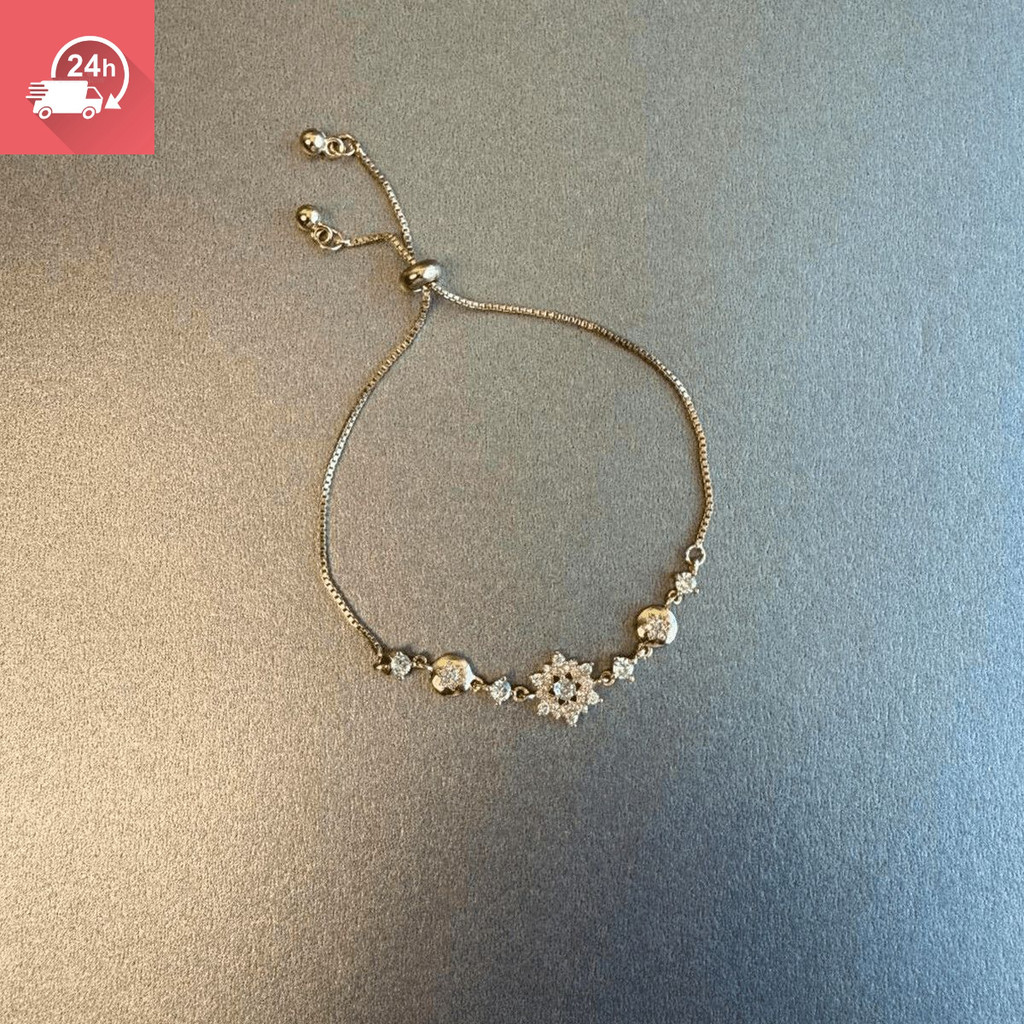 Vòng tay nữ thời trang với bông tuyết zirconia tinh tế, phù hợp nhiều dịp