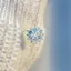 Vòng cổ nữ cá tính với kim cương zircon màu xanh bầu trời và hình bông tuyết, phù hợp nhiều dịp