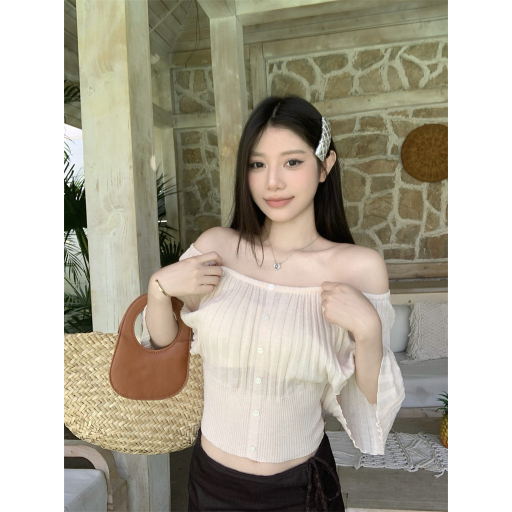 SUXI Áo thun nữ ngắn tay cổ chữ U màu trơn nhẹ nhàng, phù hợp mùa hè 260428