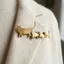 FUJIOU Mèo Dễ Thương Gia Đình Trâm Cài, Trang Sức Thời Trang Vintage Động Vật Pin, Động Vật Trang Sức Bạc Tối Giản Ba Lô Vàng Trâm Khăn