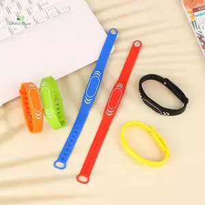 ID 125Khz T5577 Vòng tay sao chép nhân bản EM4305 Có thể sao chép Dây đeo cổ tay chống nước có thể ghi lại Chìa khóa Rfid Máy photocopy Huy hiệu Kiểm soát truy cập Token mới