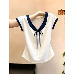 Áo thun ngắn tay có dây nơ phong cách ngọt ngào nhẹ nhàng dành cho nữ Mùa hè Phong cách mới Thiết kế cổ chữ V màu tương phản Màu sắc tương phản Màu đỏ