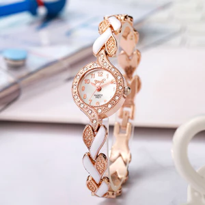 Đồng hồ Phong cách Phiên bản Hàn Quốc Vòng tay sinh viên thời trang Chạy kim cương giả Đồng hồ thạch anh cơ khí Niche Light Sang trọng Nhỏ 26.5.10