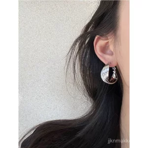 Bông tai vàng lớn phong cách Hồng Kông retro, sang trọng và nhẹ nhàng - 8RPU