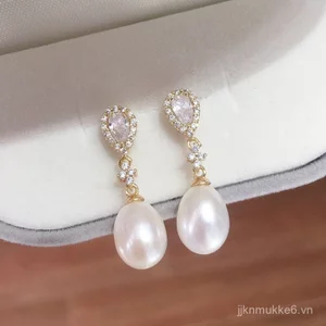 Bông tai ngọc trai nước ngọt tự nhiên vàng 18K, thiết kế siêu nhỏ với viên zircon sang trọng - Q31Q