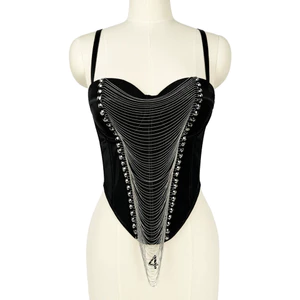 Dây xích đinh tán xương cá corset ôm body có miếng lót ngực, phù hợp mặc ngoài cho sân khấu và party